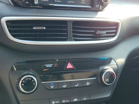Used 2020 Hyundai Tucson SE image 27