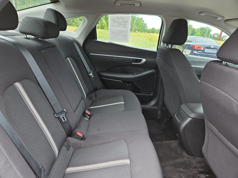 Used 2025 Hyundai Sonata SEL FWD image 17