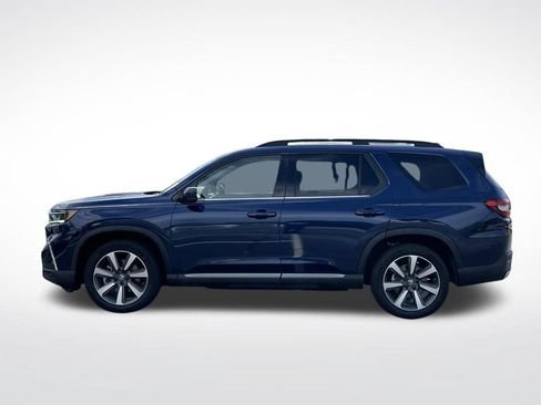 Used 2024 Honda Pilot Touring image 2
