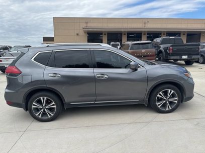 Used 2017 Nissan Rogue SL w/ SL Premium Package