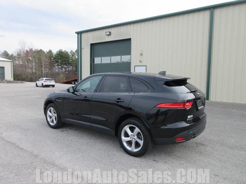 Used 2020 Jaguar F-PACE Premium image 3