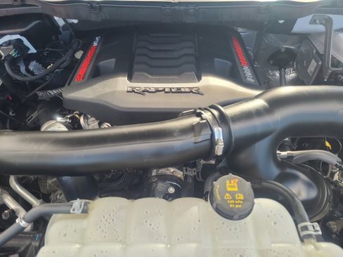 Used 2025 Ford F150 Raptor AWD/4WD image 22