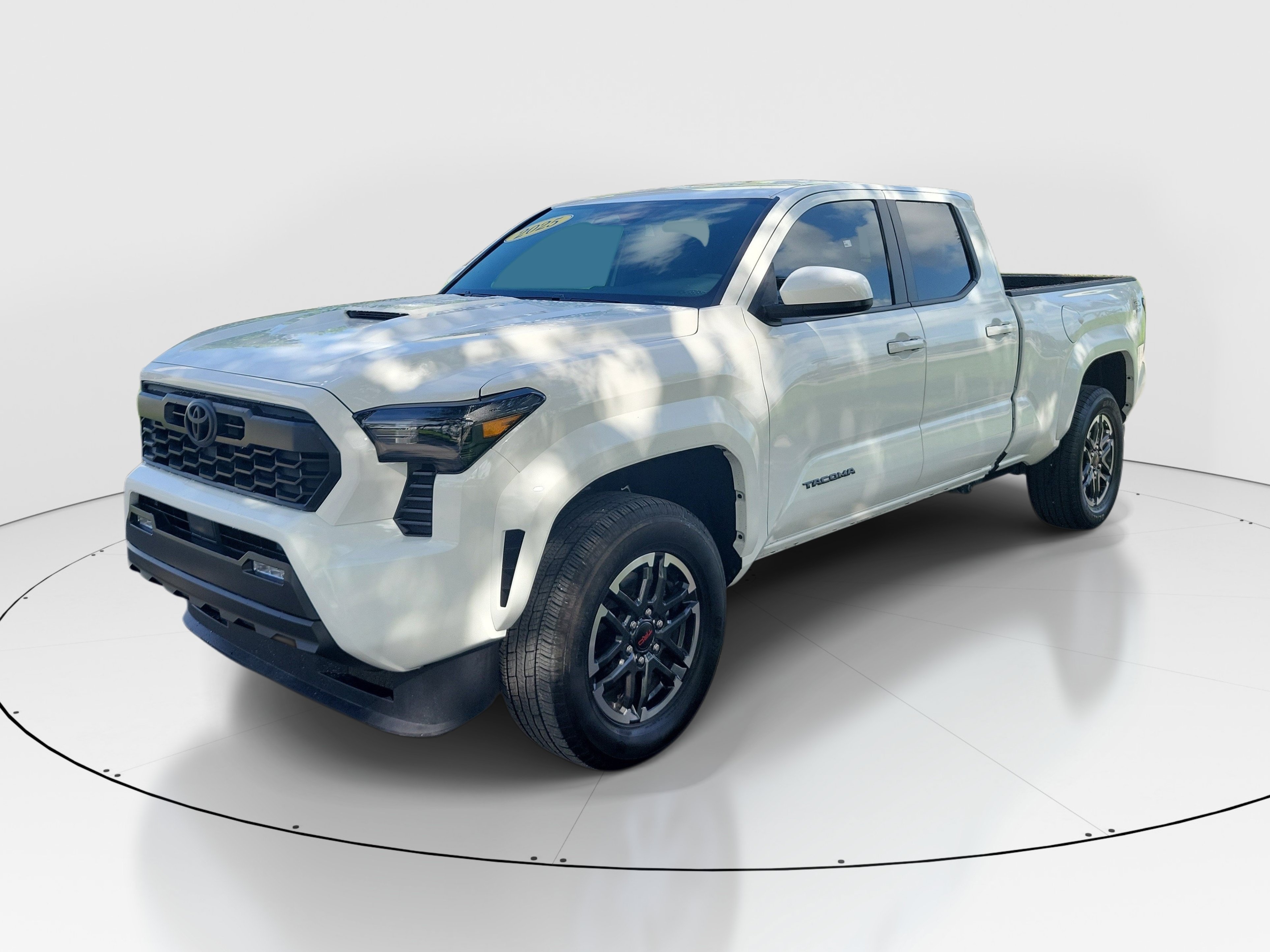 Certified 2025 Toyota Tacoma TRD Sport AWD/4WD image 3