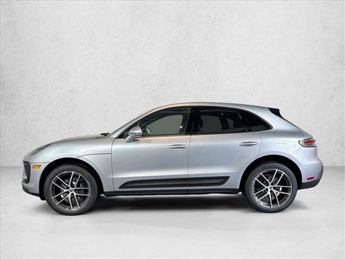 Used 2026 Porsche Macan AWD/4WD image 2