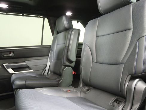 Used 2025 Toyota Sequoia Platinum image 16