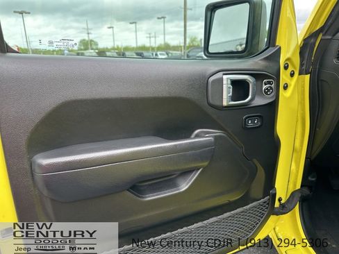 Used 2024 Jeep Wrangler Unlimited Sport AWD/4WD image 8