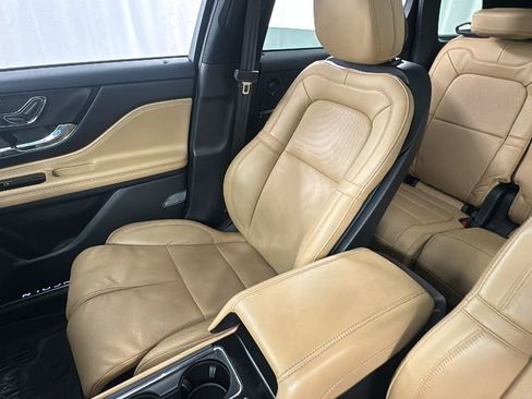 Used 2020 Lincoln Corsair Reserve image 13