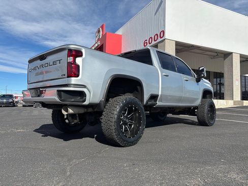 Used 2022 Chevrolet Silverado 2500 LTZ image 31