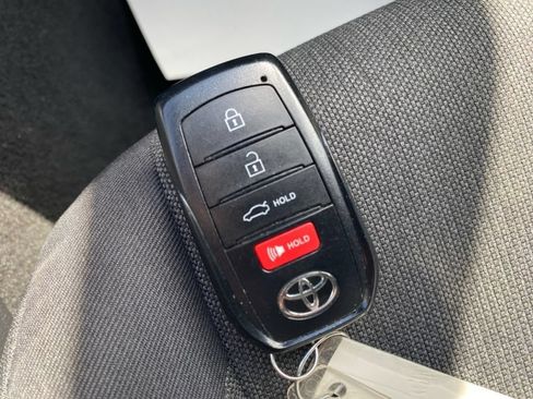 Used 2025 Toyota Camry LE FWD image 22