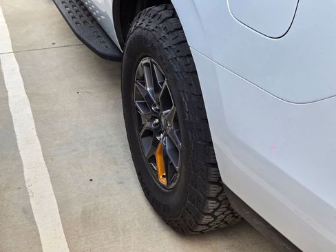 Used 2025 Ford Expedition Tremor AWD/4WD image 12