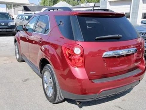 Used 2011 Chevrolet Equinox LT w/ Driver Convenience Package image 4