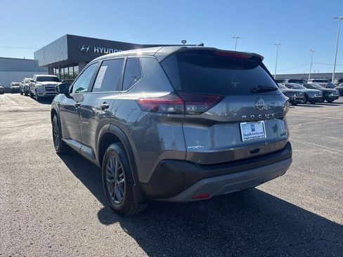 Used 2023 Nissan Rogue S FWD image 8