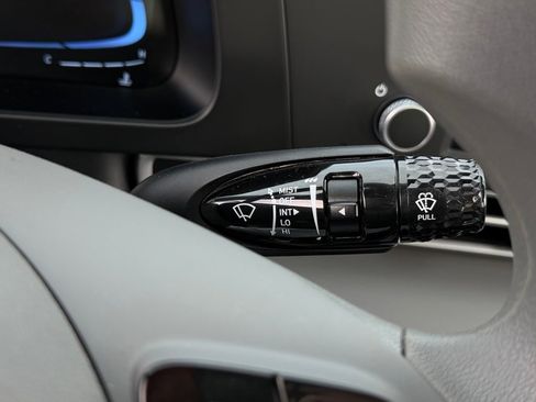 Certified 2025 Hyundai Elantra SE w/ Cargo Package image 20