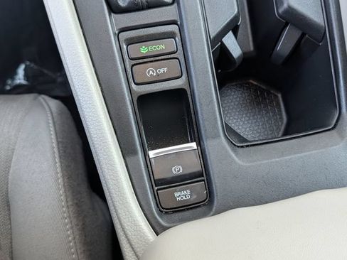 Used 2025 Honda Accord SE image 17