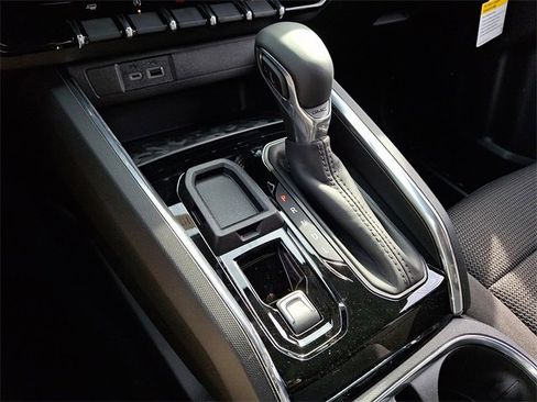 New 2026 GMC Canyon Elevation image 10