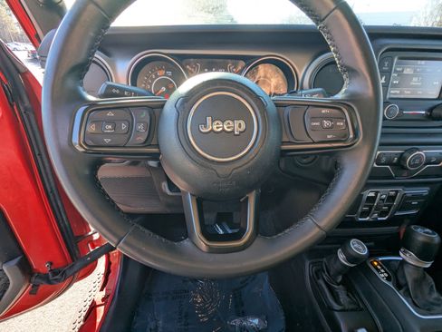 Used 2018 Jeep Wrangler Unlimited Sport S image 18