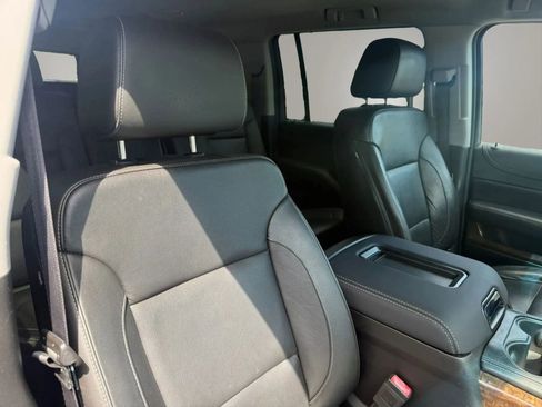 Used 2019 Chevrolet Suburban LT AWD/4WD image 49