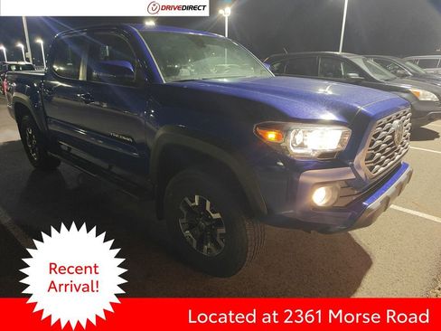 Used 2023 Toyota Tacoma TRD Off-Road image 1