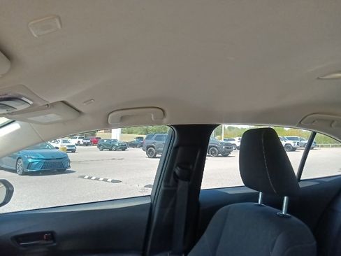 Used 2023 Toyota Corolla LE FWD image 14