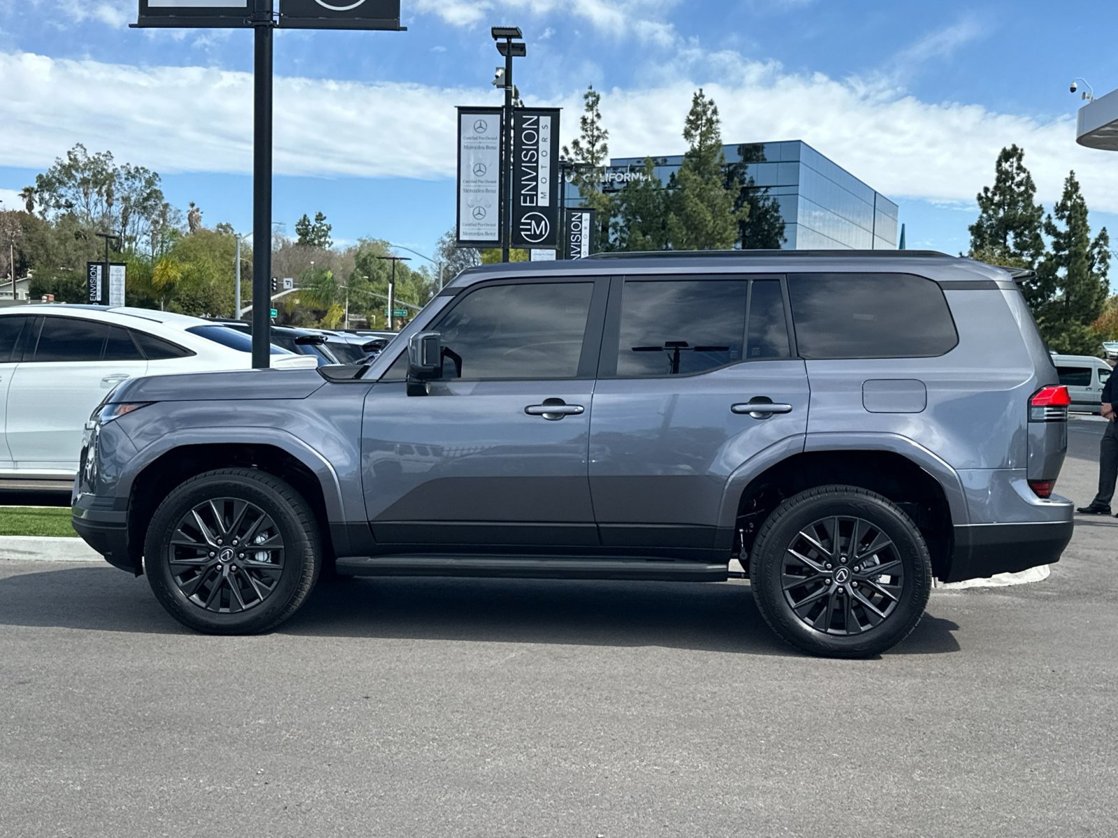 Used 2025 Lexus GX 550 w/ Cold Area Package AWD/4WD image 6