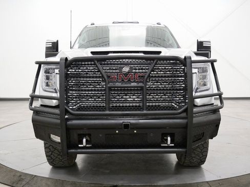 Used 2022 GMC Sierra 2500 Denali image 2