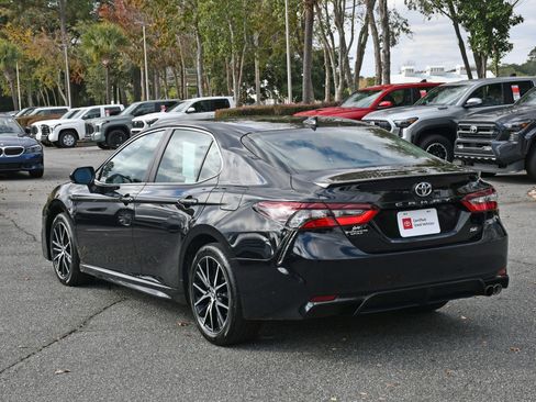 Certified 2024 Toyota Camry SE image 3