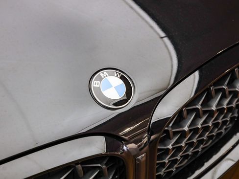 Used 2025 BMW X4 xDrive30i w/ Premium Package image 6