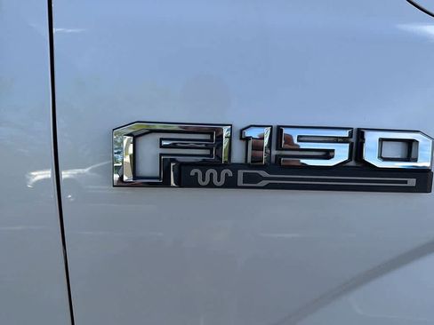 Used 2016 Ford F150 King Ranch w/ Equipment Group 601A Luxury AWD/4WD image 5