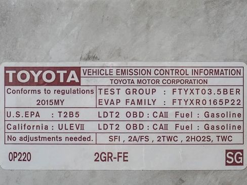Used 2015 Toyota Highlander XLE FWD image 30