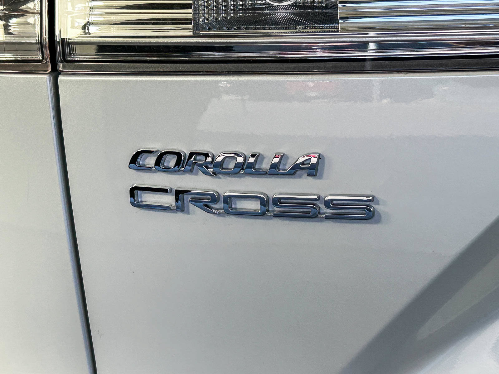 Used 2025 Toyota Corolla Cross L FWD image 9