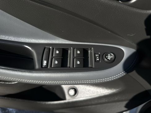 Used 2020 Buick Envision Essence image 24