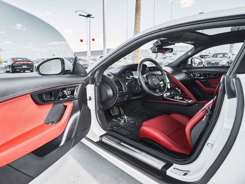 Used 2023 Jaguar F-TYPE Coupe RWD image 13