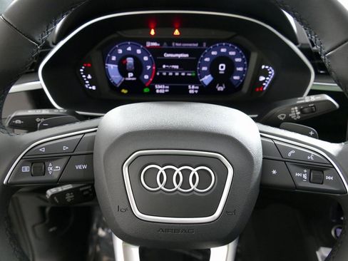 Certified 2025 Audi Q3 2.0T Premium Plus w/ Premium Plus Package image 18