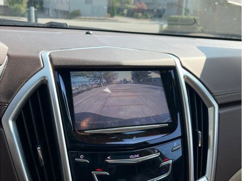 Used 2016 Cadillac SRX Luxury w/ Driver Awareness Package image 11