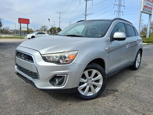 Used 2013 Mitsubishi Outlander Sport SE image 1
