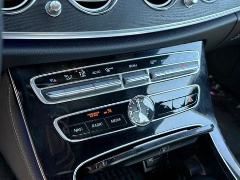 Used 2017 Mercedes-Benz E 300 4MATIC image 12