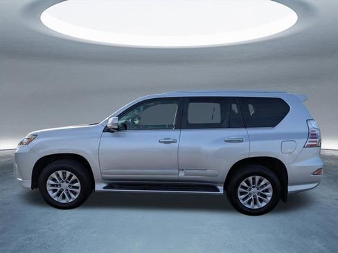 Used 2016 Lexus GX 460 w/ Premium Package image 7