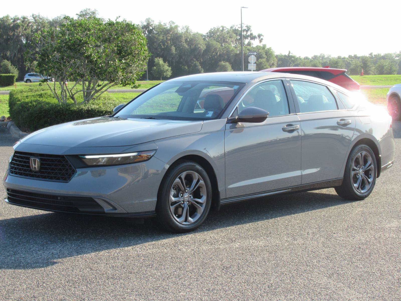 Used 2024 Honda Accord EX-L image 3