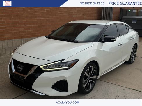 Used 2023 Nissan Maxima SV w/ Floor Mat Group FWD image 3