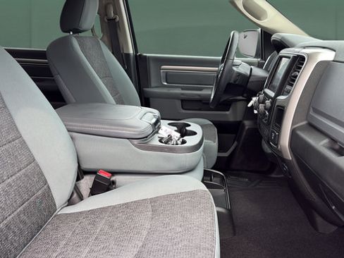 Used 2019 RAM 1500 Big Horn AWD/4WD image 29