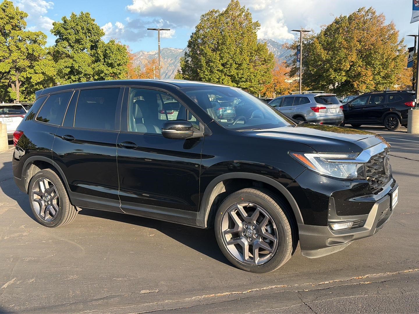 Certified 2023 Honda Passport EX-L image 3