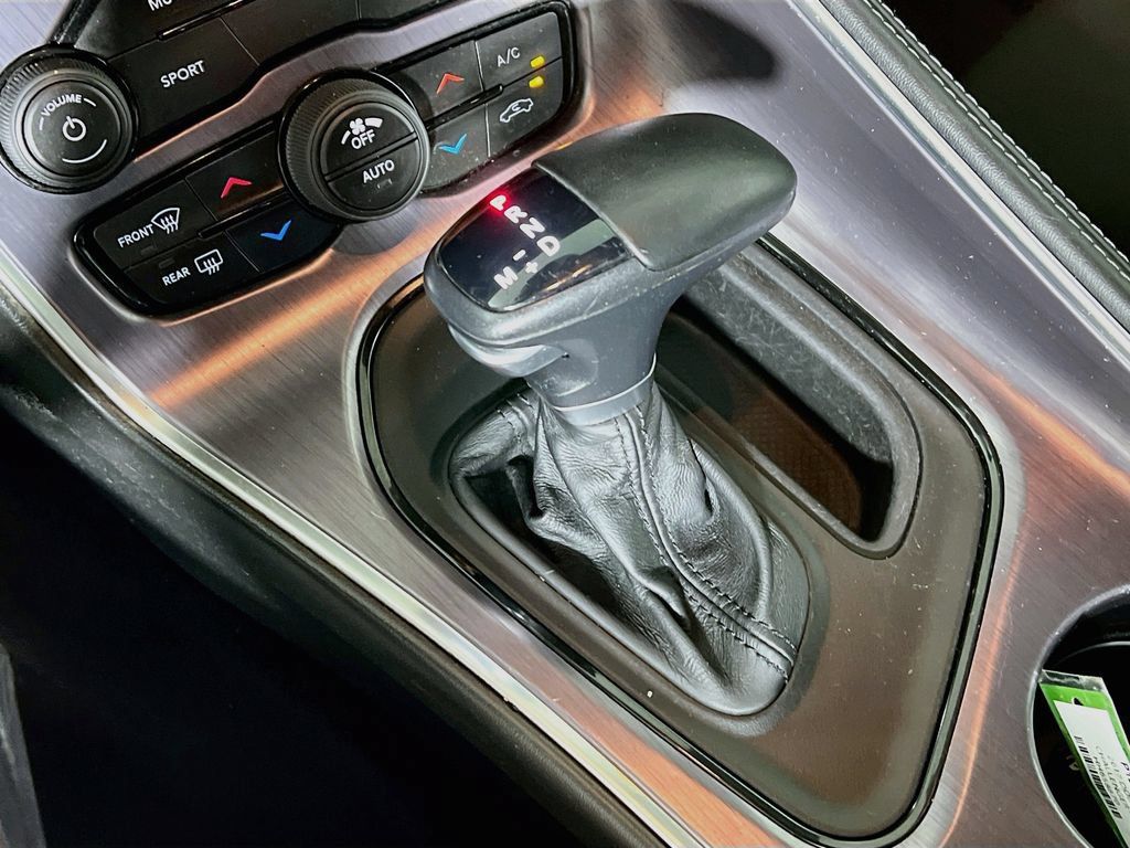 Used 2017 Dodge Challenger SXT RWD image 14