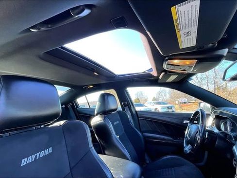 Used 2022 Dodge Charger Scat Pack w/ Daytona Edition Group image 24