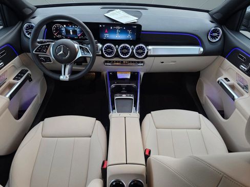 Used 2026 Mercedes-Benz GLB 250 4MATIC image 13