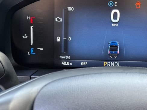 New 2025 Ford Maverick XLT image 26