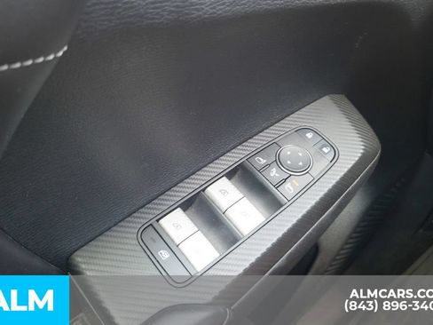 Used 2024 Mitsubishi Outlander SE FWD image 16