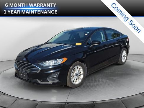 Used 2019 Ford Fusion SE FWD image 1