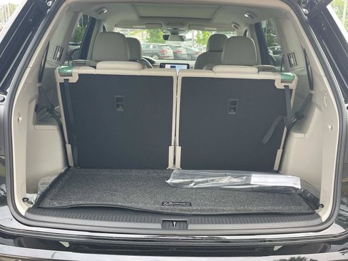New 2026 Volkswagen Atlas SE FWD image 10