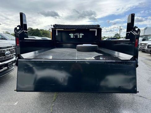 New 2025 Ford F550 4x4 SuperCab Super Duty image 8