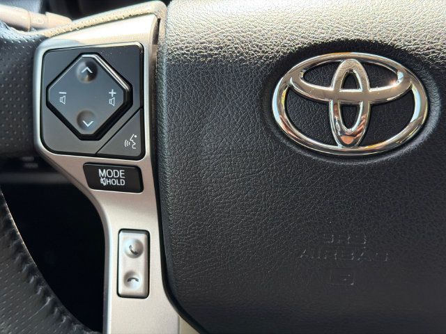 Used 2021 Toyota 4Runner SR5 Premium w/ Moonroof Package AWD/4WD image 31